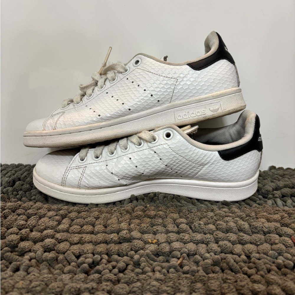 Adidas Stan Smith White Snakeskin Pattern Sneakers - Picture 5 of 10